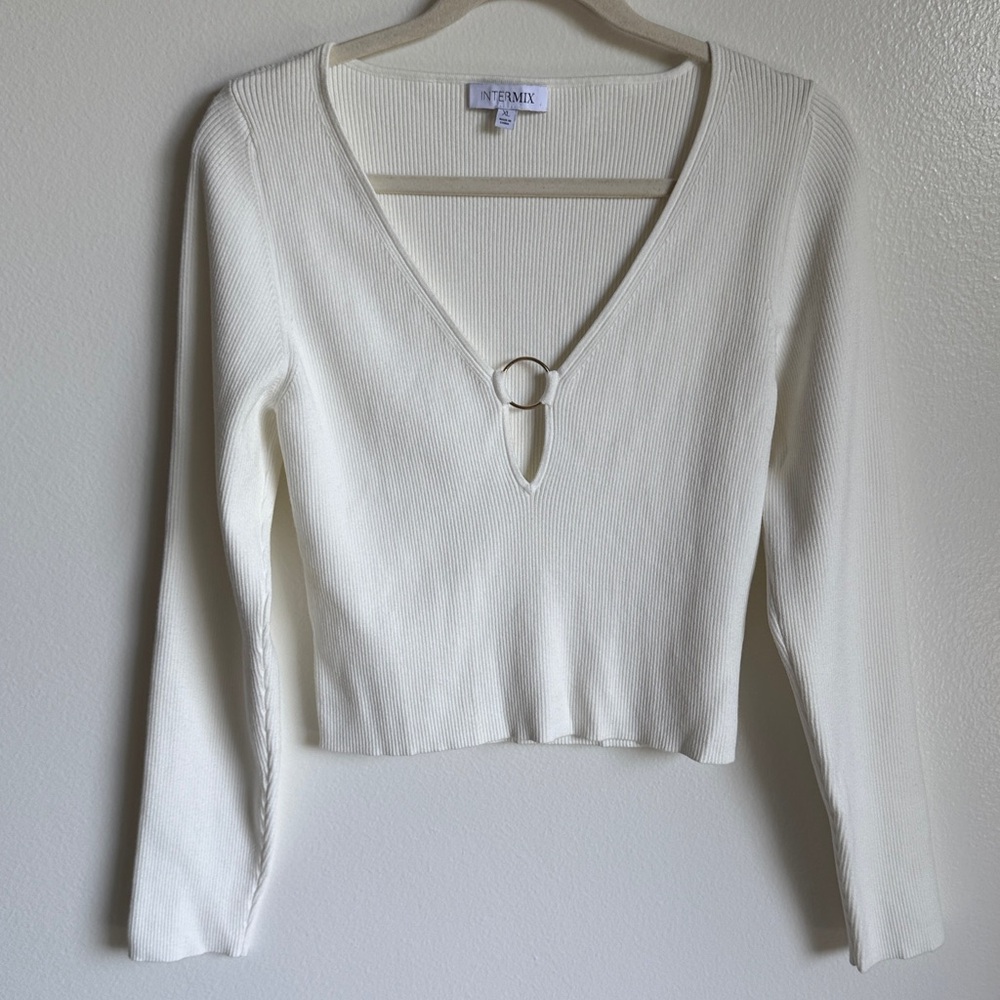 INTERMIX White Ribbed Fitted Cropped Long Sleeve Top Low Cut V-Neck X-Large